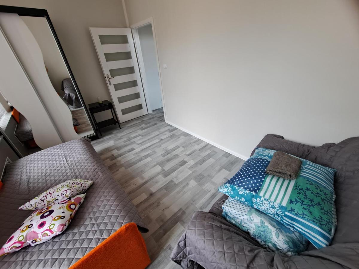ギジツコApartament Przy Parkuアパートメント エクステリア 写真