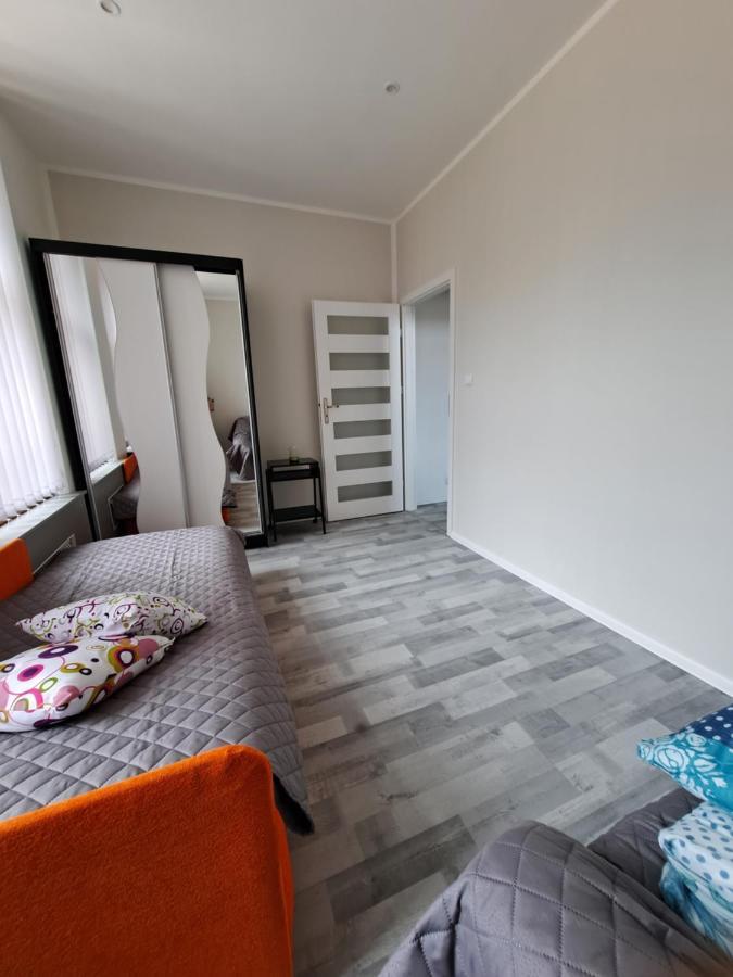 ギジツコApartament Przy Parkuアパートメント エクステリア 写真